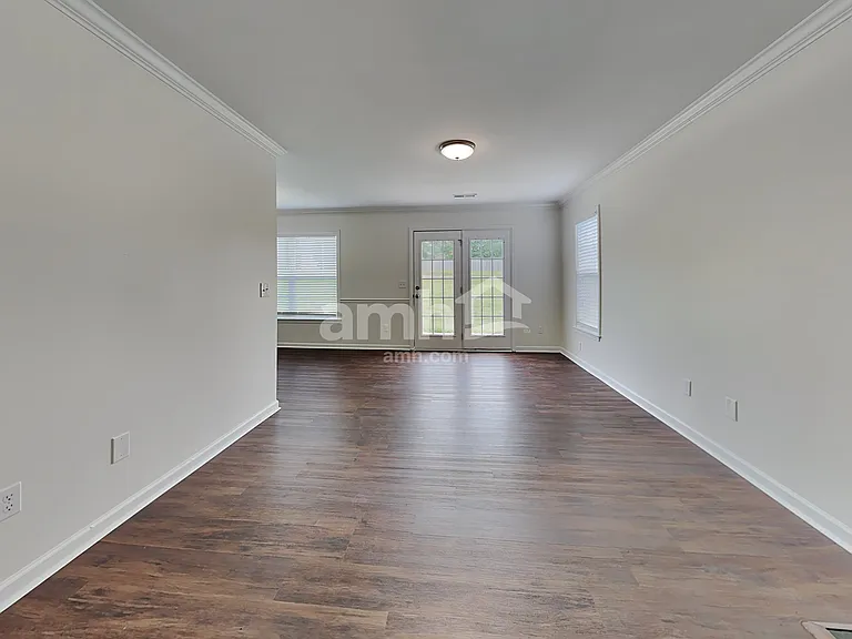 5912 Mineral Springs Ct — Photo 6