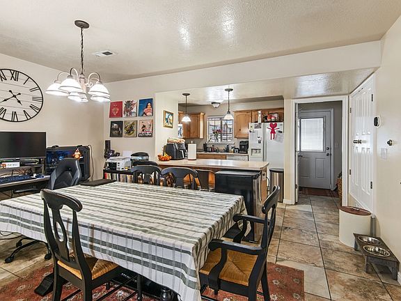 4th image of 988 S 1760 W