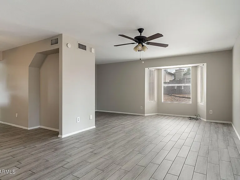 619 E Jensen St #7 — Photo 8