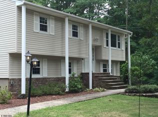 32 Highland Ave, Andover, NJ 07821