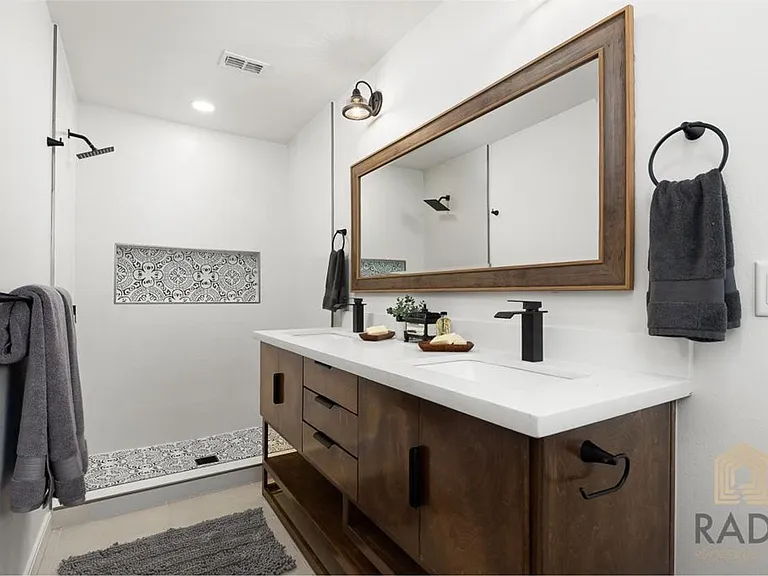 1713 Hibiscus Ave — Photo 18