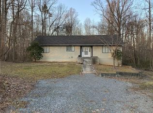 2233 Shacktown Rd, Yadkinville, NC 27055