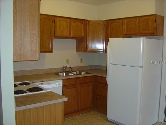 2nd image of 5401 Montclair Pl