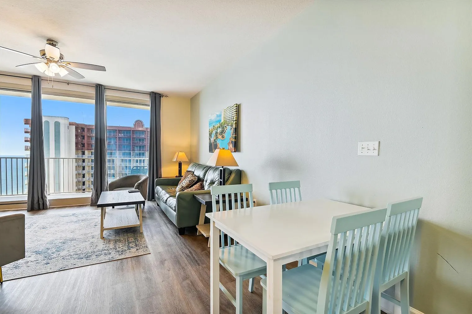 2 bed, 2.0 bath, 925 sqft, $1,990 — Photo 3