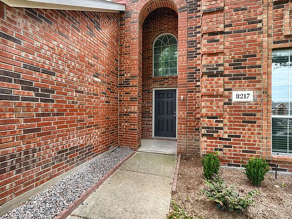 3rd image of 8217 Rayburn Ln