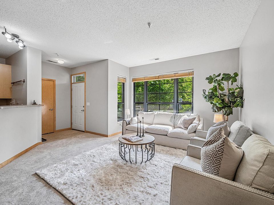 1st image of 820 Emerald St APT 110