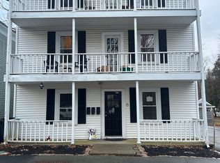 6 Cleveland Ave APT 1, Ipswich, MA 01938