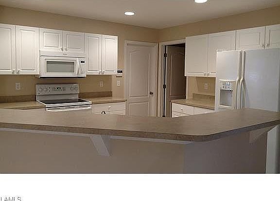 4th image of 1915 NW 22nd Pl