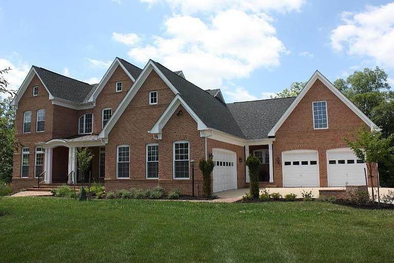 1st image of 18899 Shropshire Ct