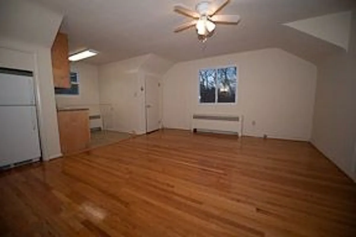 Building Photo - 5511 Pimlico Rd