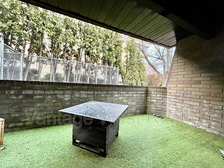 983 Bernard Ave #104 — Photo 9
