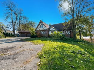 13952 Cascade Rd SE, Lowell, MI 49331