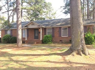 2900 Amity Garden Ct, Charlotte, NC 28205