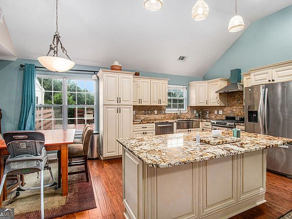 5th image of 6177 Idlewood Cir