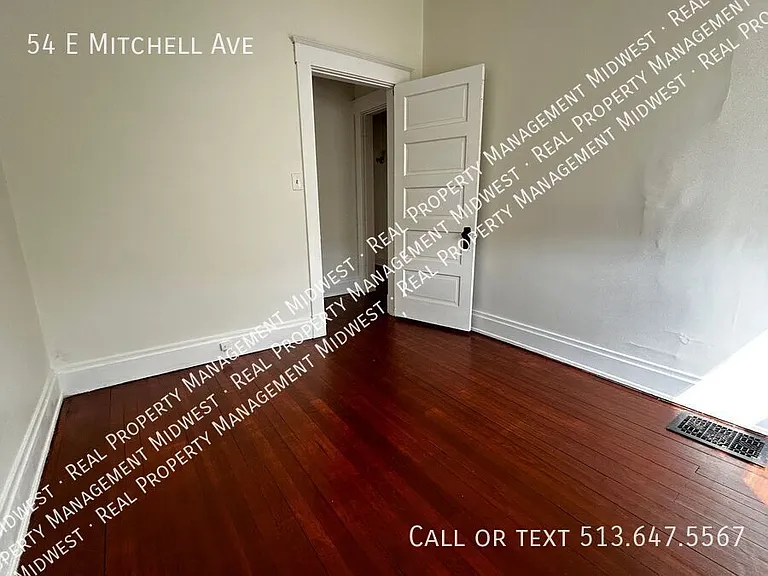 54 E Mitchell Ave — Photo 10