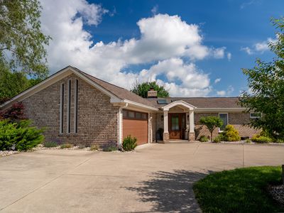 9454 W Raintree Dr S, Columbus, IN, 47201