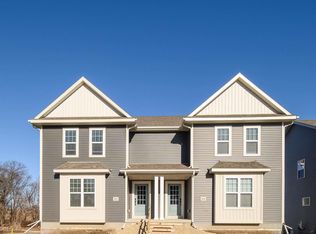 10122 Mosaic Way, Middleton, WI 53593