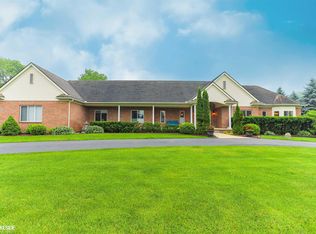 939 Baldwin Meadow Dr, Oxford, MI 48371