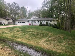 19088 Glendale Cir, Spring Lake, MI 49456