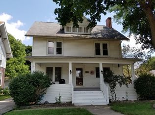 1306 Locust St, Sterling, IL 61081