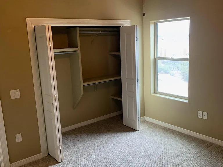4313 Levante Dr — Photo 16