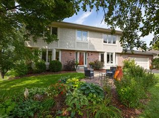 11332 Creekridge Dr, Eden Prairie, MN 55347