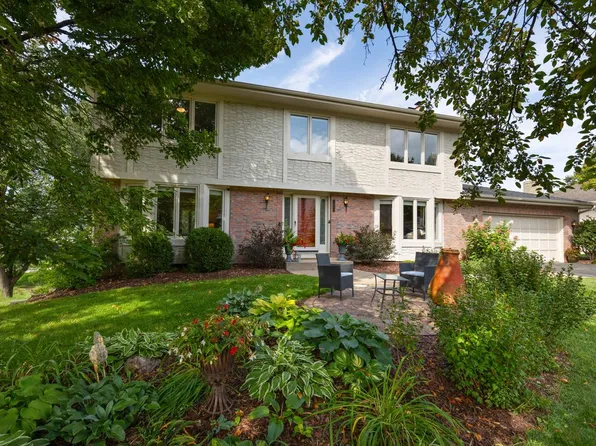 11332 Creekridge Dr, Eden Prairie, MN 55347