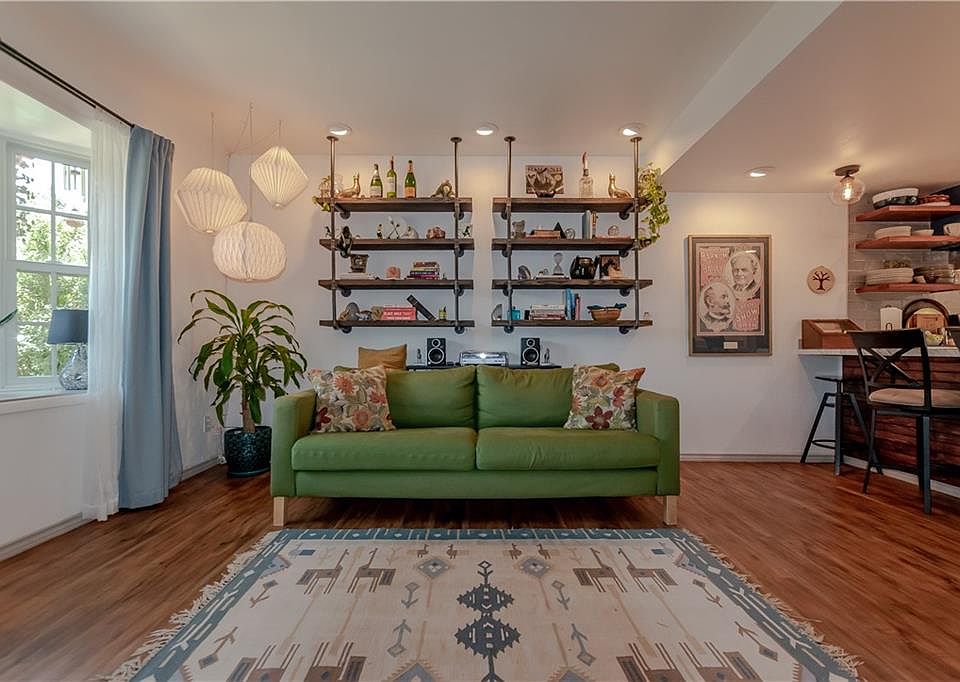 1st image of 20223 Travis Dr APT 11