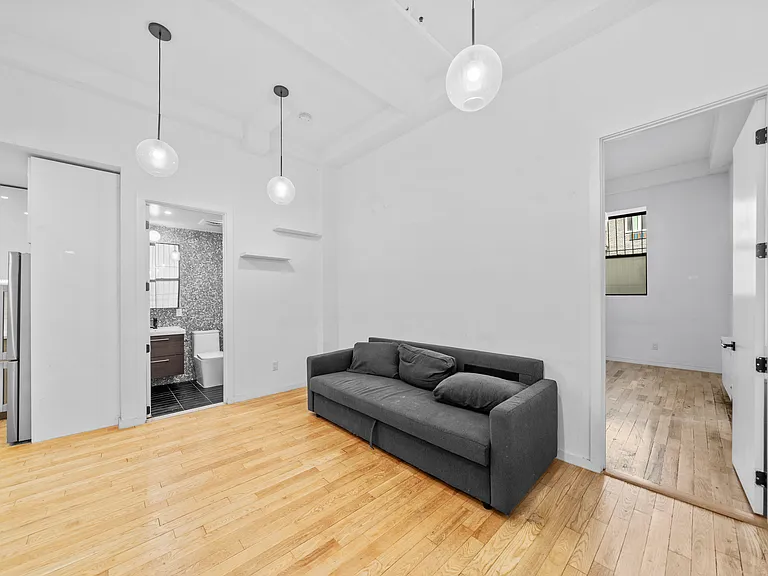584 Myrtle Ave #1B — Photo 9
