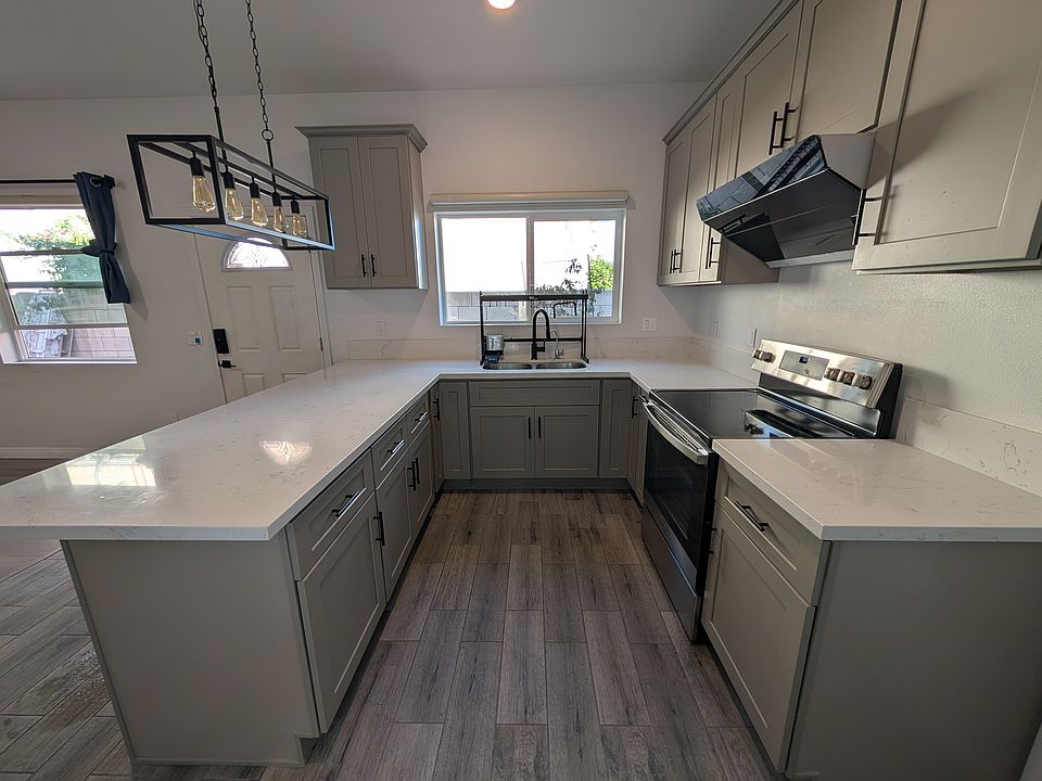 1st image of 5902 N Burton Ave #B