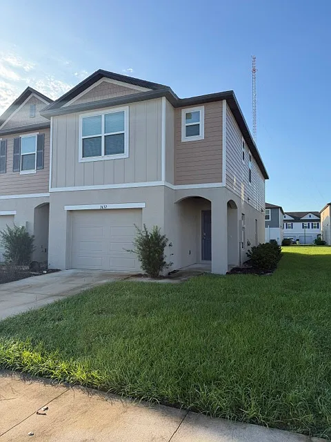 3 bed, 2.5 bath, 1694 sqft, $2,000 — Photo 2