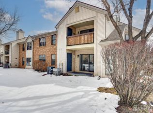 902 Harbor Club Dr, Parlin, NJ 08859