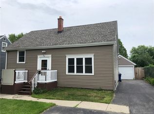 99 N Forest Rd, Williamsville, NY 14221