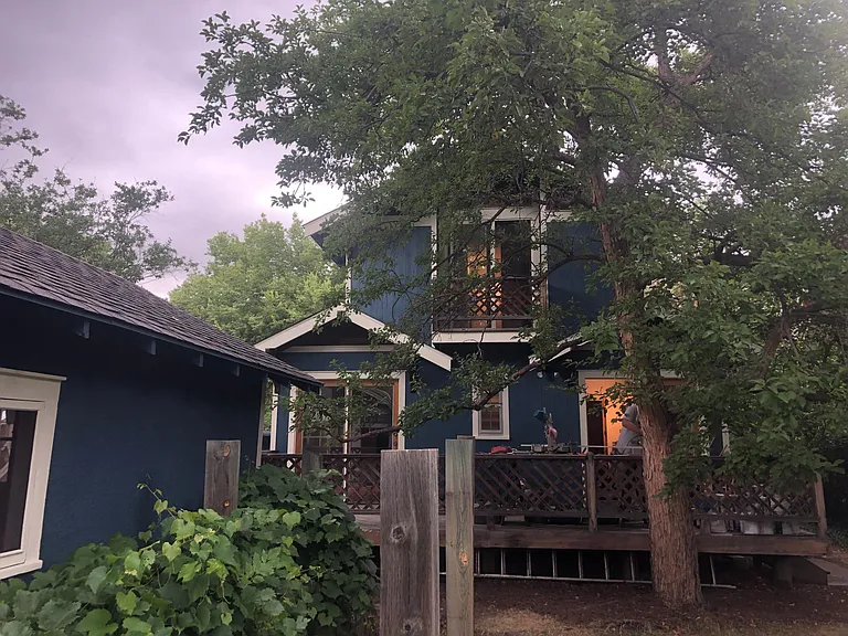 527 E Laurel St — Photo 10