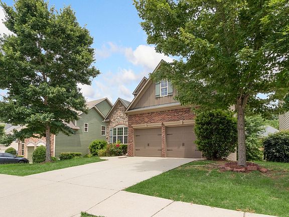 3rd image of 420 Shiloh Manor Dr