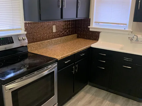 112 E 6th St #A, Red Hill, PA 18076