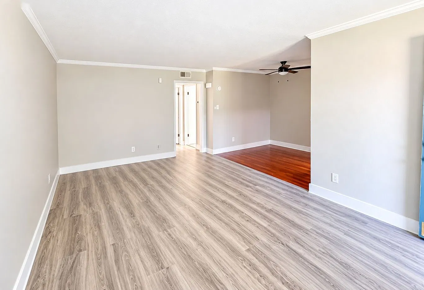 1 Bed/1 Bath Condo - Move In Special $500 Off 2nd Month's Rent - In-Unit Washer/Dryer, Pool & Ded... — Photo 2