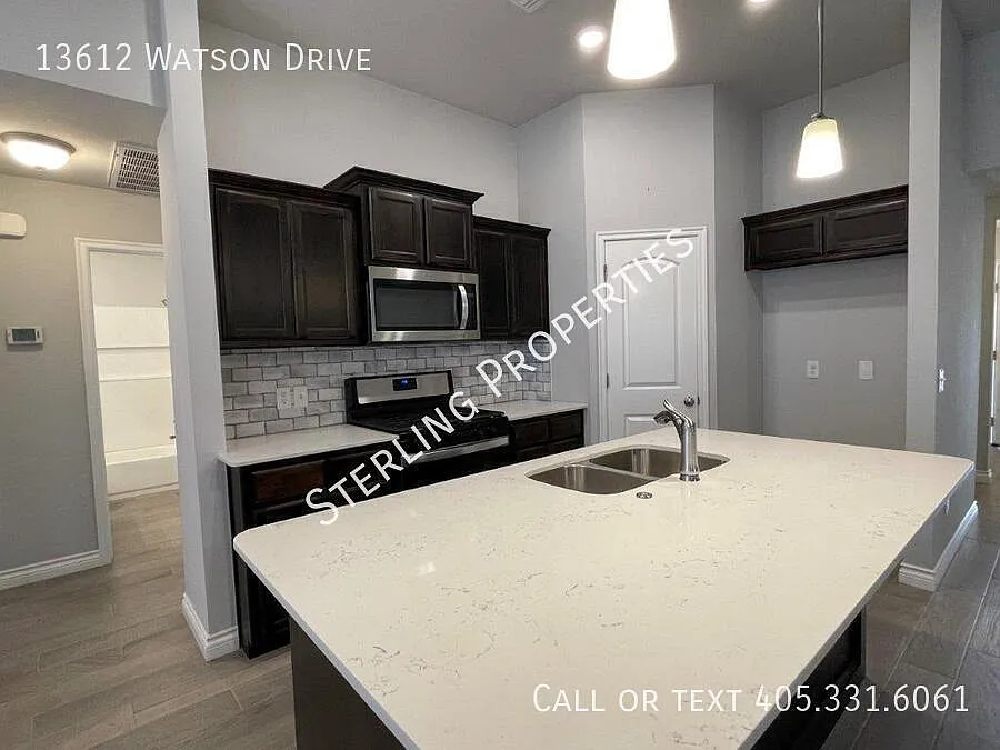 3 bed, 1464 sqft, $1,825 — Photo 4