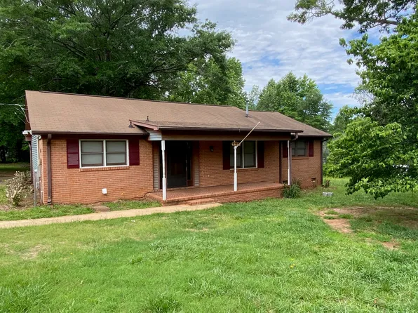 493 Tanyard Rd, Greenville, SC 29609
