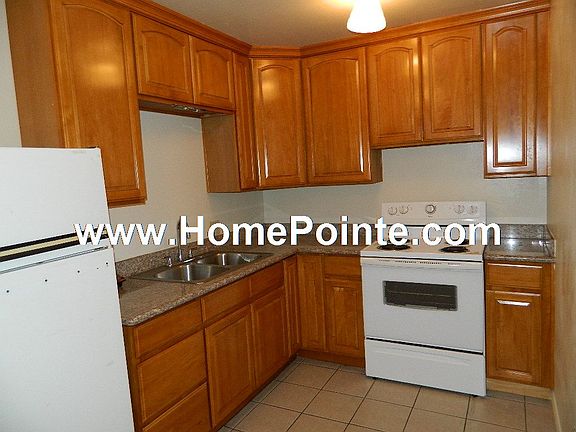 3rd image of 1917 24th St APT 2