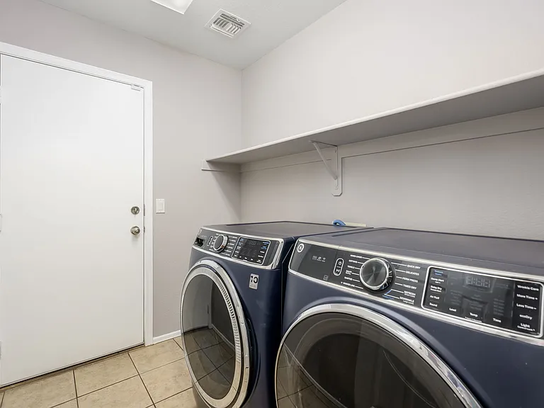 5815 E Grove Ave — Photo 19