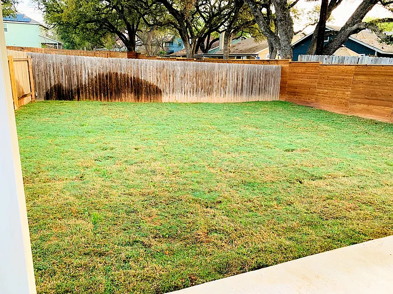 1100 Winnie Dr — Photo 12