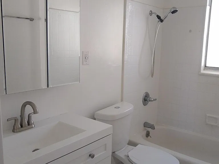 444 Villa Ter — Photo 7