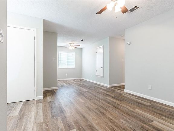 4th image of 7417 Vintage Hills Dr