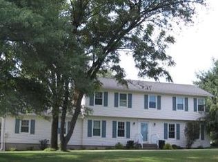 200 Grandview Dr, Neshanic Station, NJ 08853