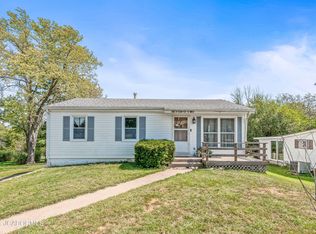 702 Churchill Rd, Fulton, MO 65251