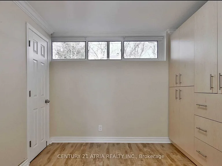 243 Harrygan Cres — Photo 14