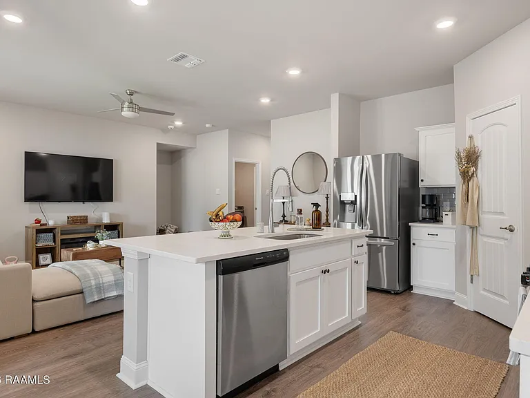 105 Harvest Falls Dr — Photo 12