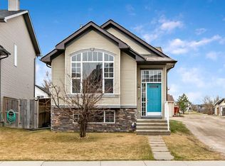 59 W Cranberry Pl SE, Calgary, AB T3M 0G9