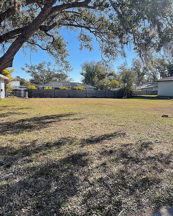 1st image of 1041 Rhodes Ave